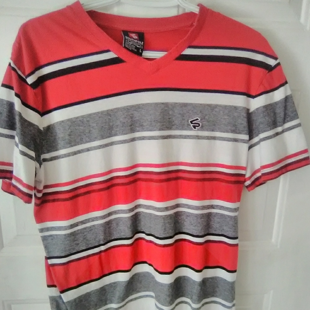 Men's t shirt